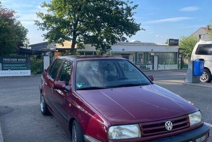 VW Vento 131.000 km 2.750 &euro; Essen 45257