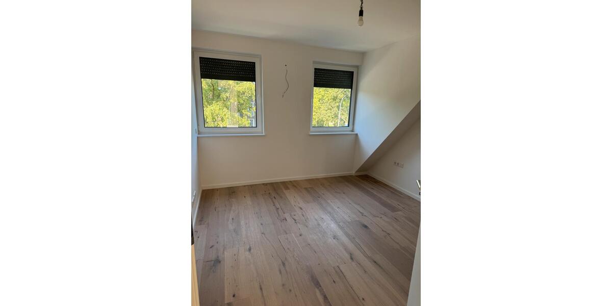 Dachgeschoßwohnung Königs Wusterhausen - 3 Zimmer, 80 m&sup2;, 379.000&euro; | Angebot:25161421