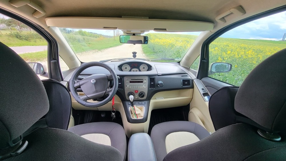 Lancia Musa 127.300 km 2.430 &euro; Ulm 89073