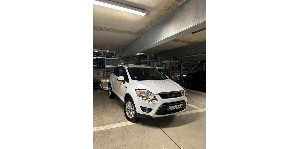Ford Kuga 156.000 km 9.000 &euro; Gelsenkirchen 45899