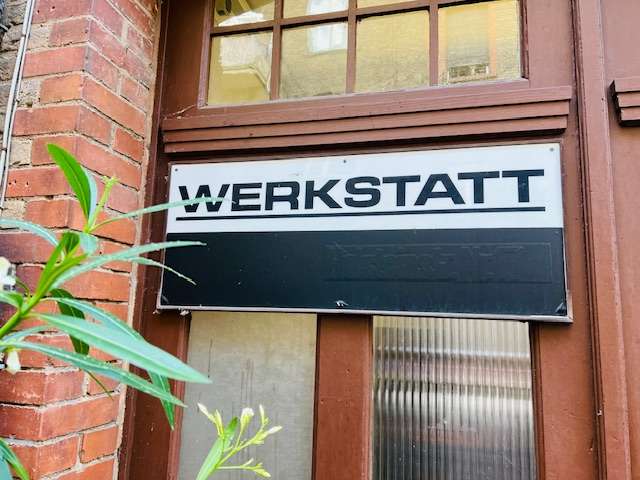 Halle in Wiesbaden 780 € 82 m²