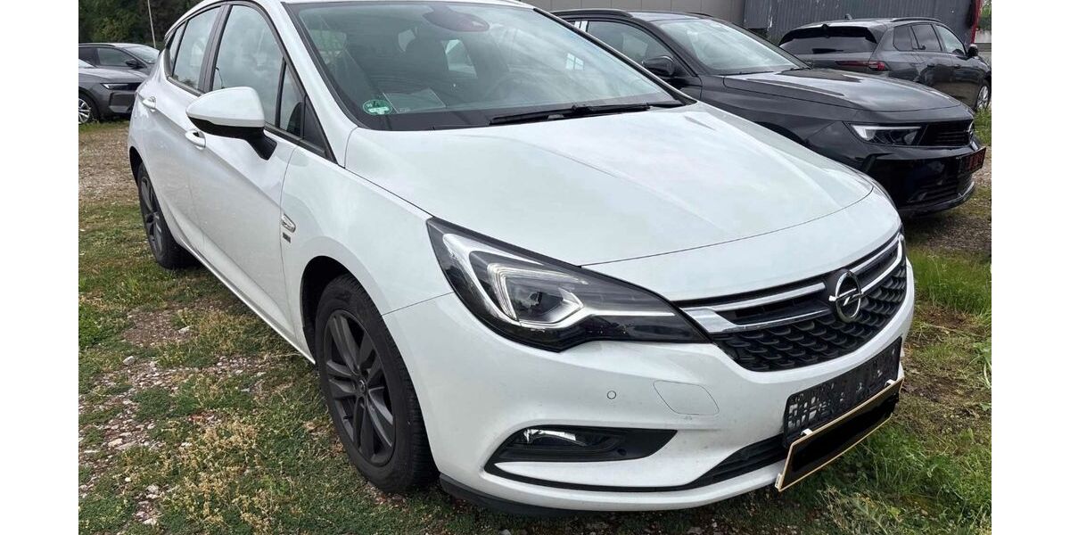 Opel Astra 146.000 km 8.450 &euro; München 81825
