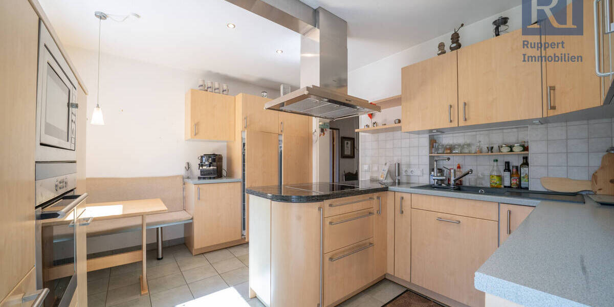 Einfamilienhaus Würzburg Frauenland - 7 Zimmer, 230 m&sup2;, 1.290.000&euro; | Angebot:26389273