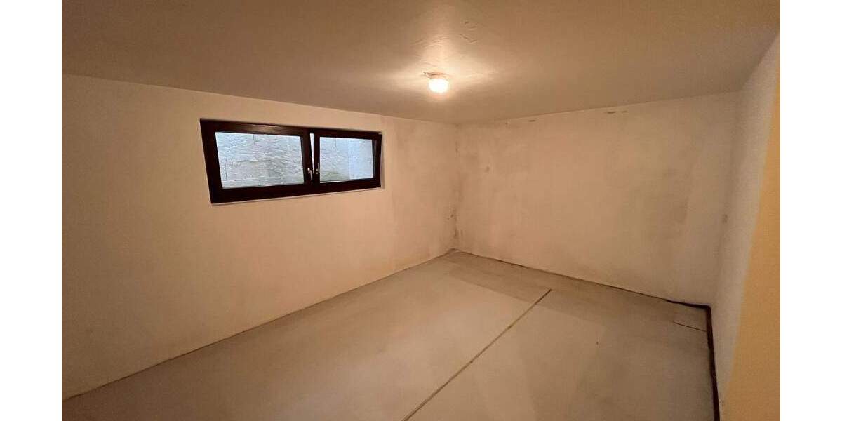 Reihenendhaus Neutraubling - 6 Zimmer, 152 m&sup2;, 498.000&euro; | Angebot:23853071