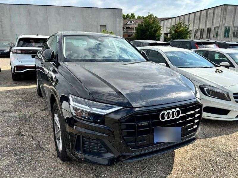 Audi Q8 53.590 km 54.440 € Wackersdorf 92442