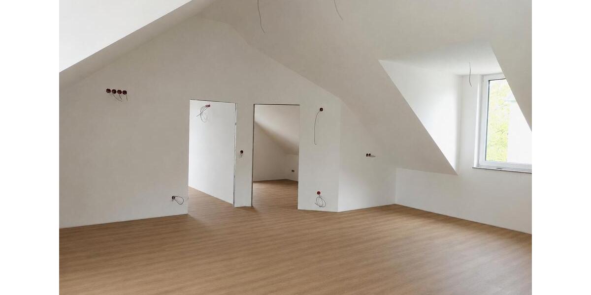 Dachgeschoßwohnung Wilsdruff - 3 Zimmer, 71 m&sup2;, 1.136&euro; | Angebot:26647425