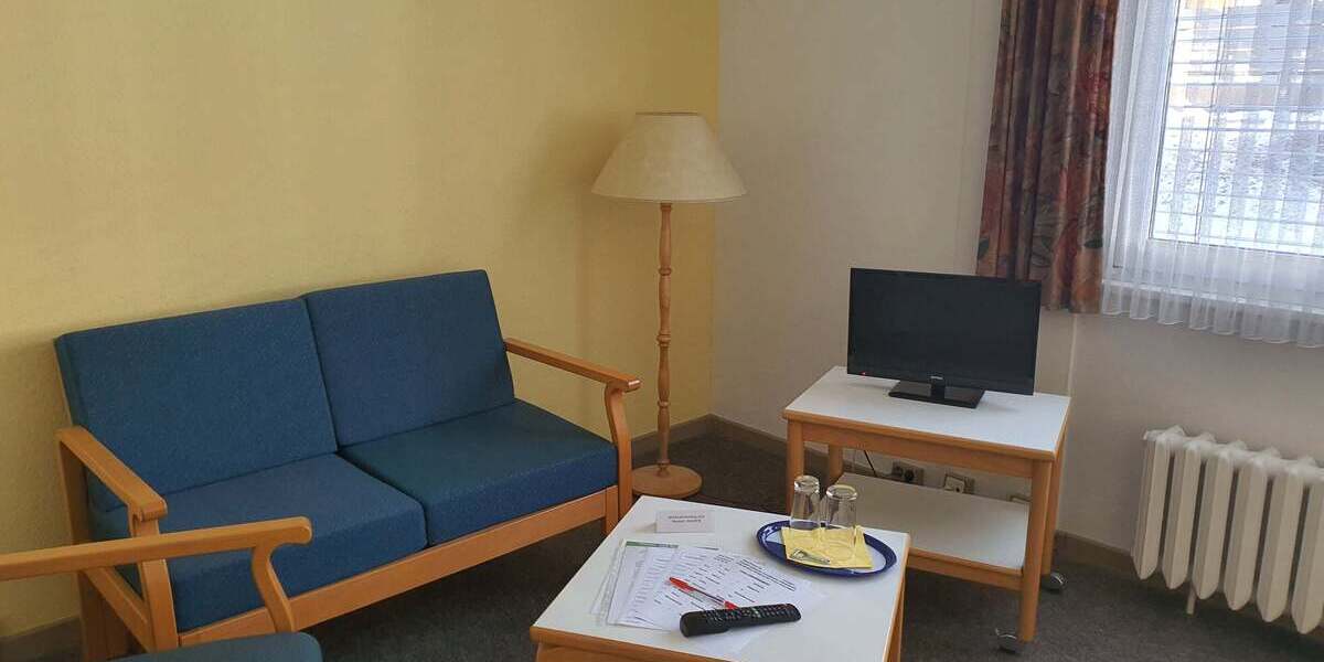 3-Sterne-Hotel mit 30 Zimmern und davor liegenden Baugrundstück 3 zimmer