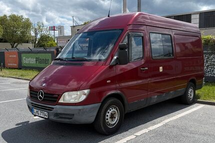 Mercedes-Benz Sprinter 271.850 km 12.000 &euro; Berlin 12053