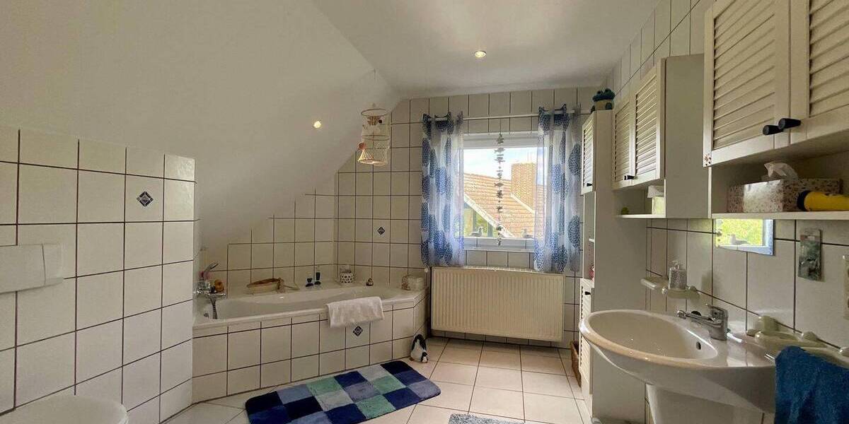 Einfamilienhaus Isernhagen Kirchhorst - 5 Zimmer, 196 m&sup2;, 678.000&euro; | Angebot:26841559