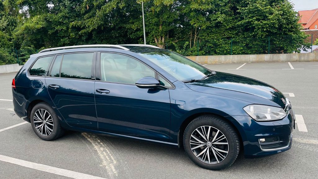 VW Golf 204.000 km 7.000 &euro; Stadtoldendorf 37627