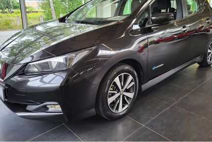 Nissan Leaf 13.000 km 17.950 € Elmshorn 25335