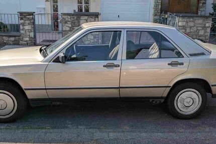 Mercedes-Benz 190 177.408 km 6.500 &euro; Frankfurt 65931