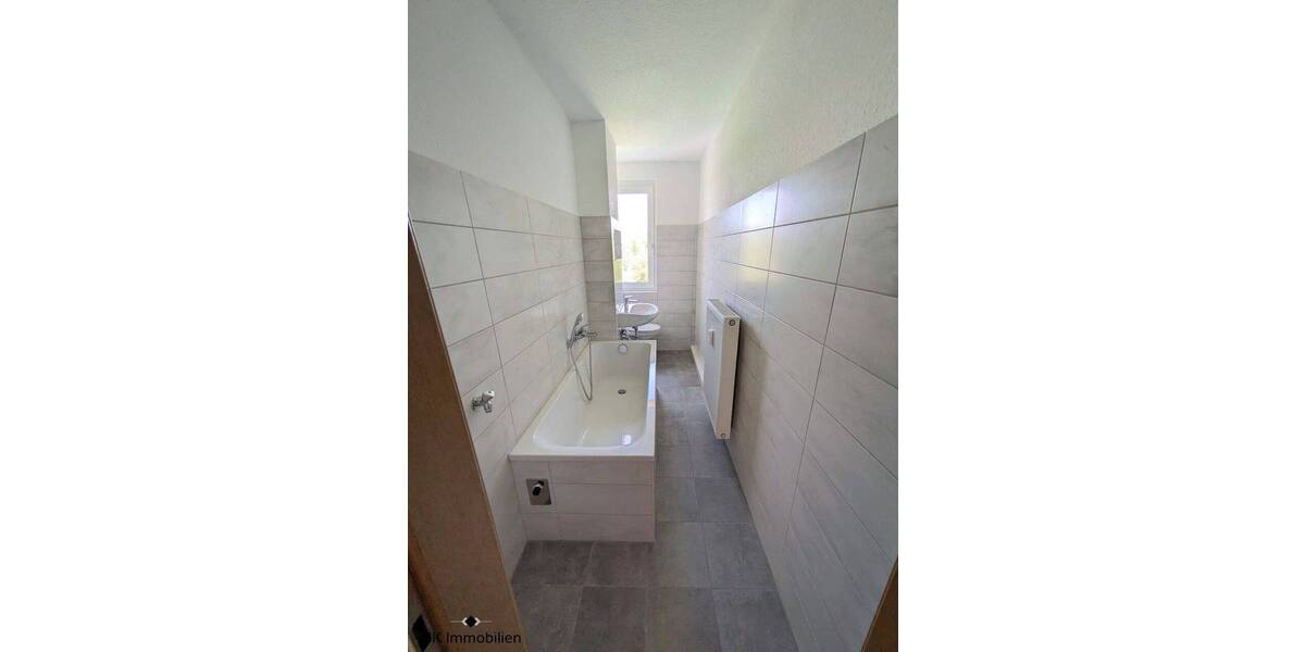 Etagenwohnung Limbach-Oberfrohna Oberfrohna - 3 Zimmer, 60 m&sup2;, 408&euro; | Angebot:26868301