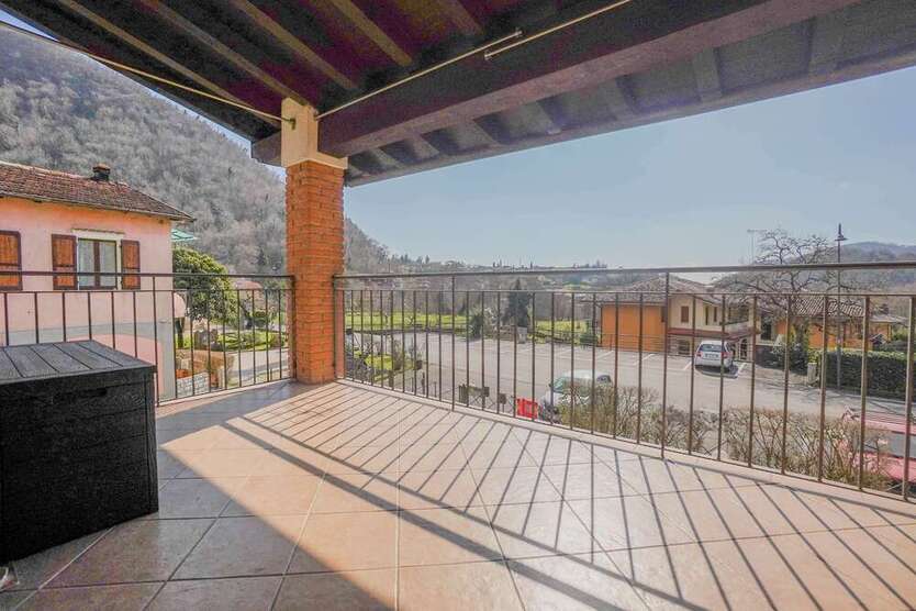 Wohnung zum Kaufen in Gardone Riviera 155.000 € 70 m²