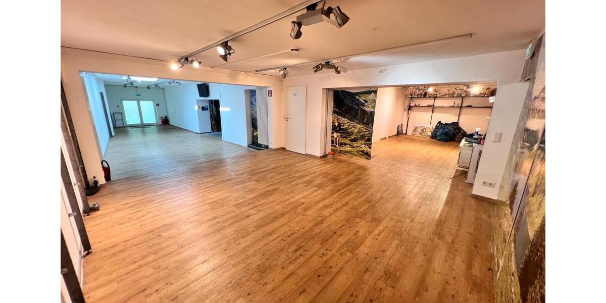 Mehrfamilienhaus, Wohnhaus Barchfeld-Immelborn Immelborn - 23 Zimmer, 200 m&sup2;, 129.000&euro; | Angebot:26940638