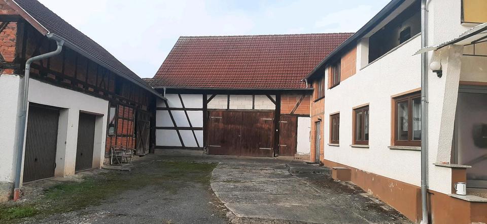 Familienhaus 300m2 Wohnfläche in Zeilfeld