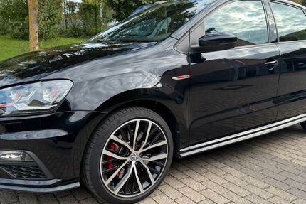 VW Polo 106.000 km 12.799 &euro; Bonn 53175