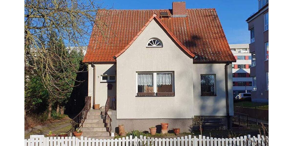 Einfamilienhaus mit Garage - nur wenige Gehminuten zum Tollensesee und ins Stadtzentrum - Einfamilienhaus Neubrandenburg Südstadt | Angebot:26084268