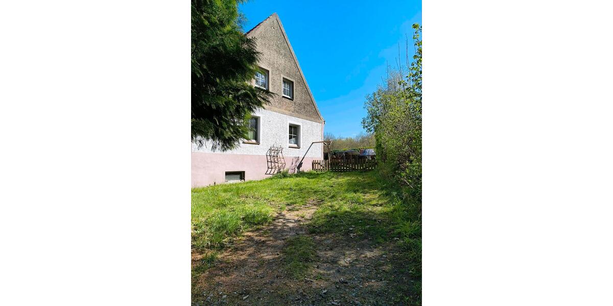 Doppelhaushälfte Stavenhagen - 4 Zimmer, 84 m&sup2;, 60.000&euro; | Angebot:27137464