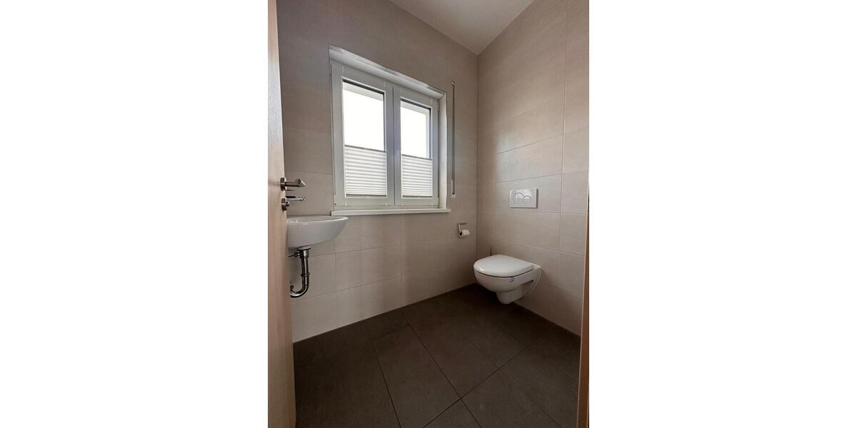 Einfamilienhaus Bad Neustadt an der Saale - 4 Zimmer, 156 m&sup2;, 1.400&euro; | Angebot:25103065