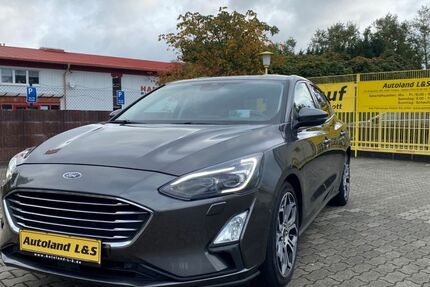 Ford Focus 132.122 km 10.990 € Cottbus/ Groß Gaglow 03051