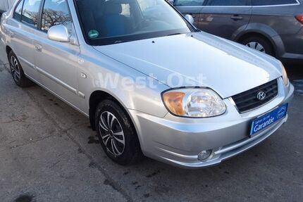 Hyundai Accent 165.000 km 1.250 &euro; Berlin 13127