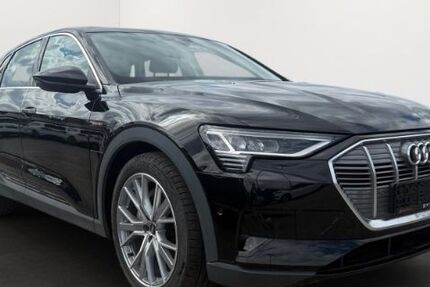 Audi e-tron 22.770 km 26.490 &euro; Waldshut-Tiengen 79761