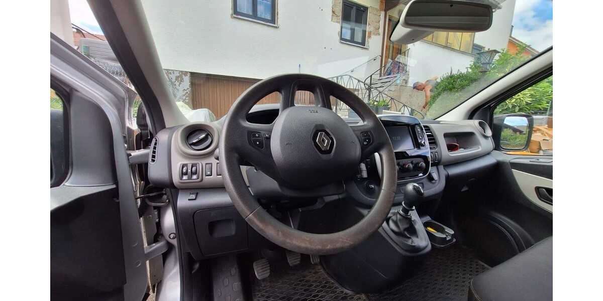 Renault Trafic 94.298 km 12.500 € Ergoldsbach 84057