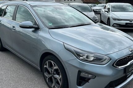 Kia ceed Sportswagon 69.000 km 15.490 € Roding 93426
