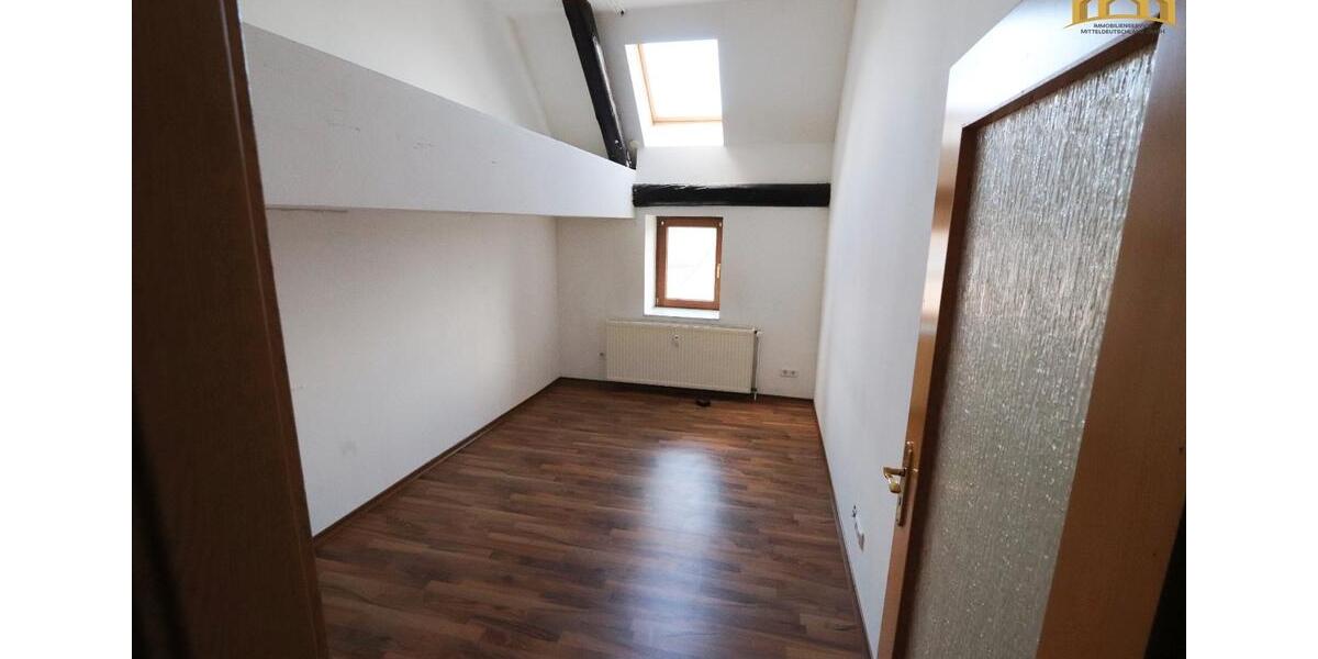 Etagenwohnung Hettstedt - 4 Zimmer, 87 m&sup2;, 479&euro; | Angebot:26659425