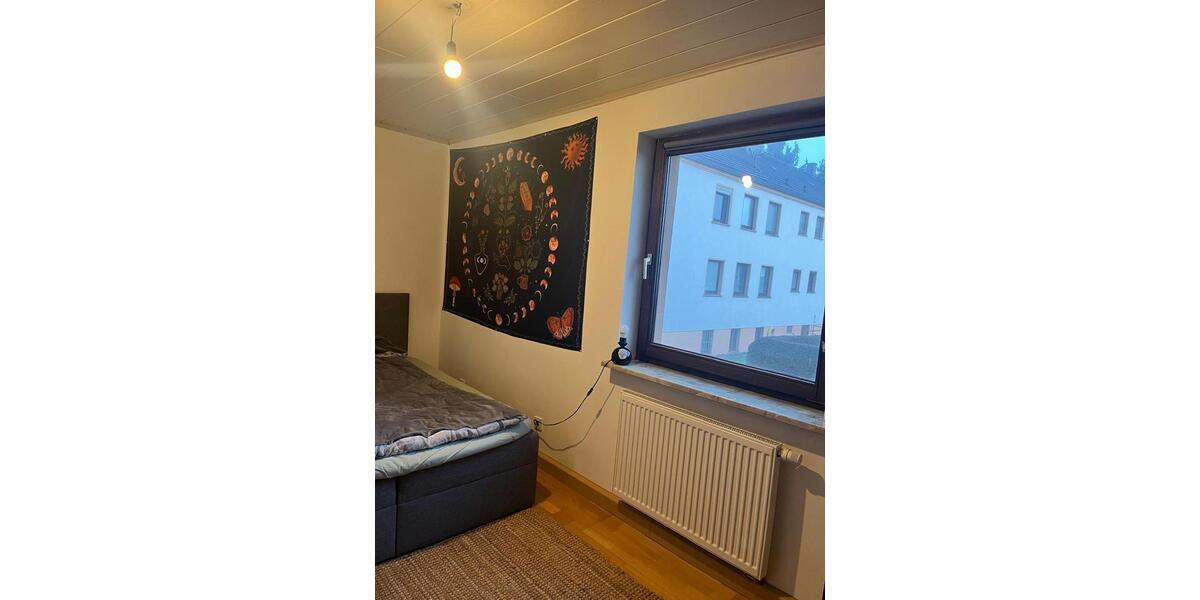 Hochparterre Eiterfeld - 3 Zimmer, 60 m&sup2;, 350&euro; | Angebot:25809523