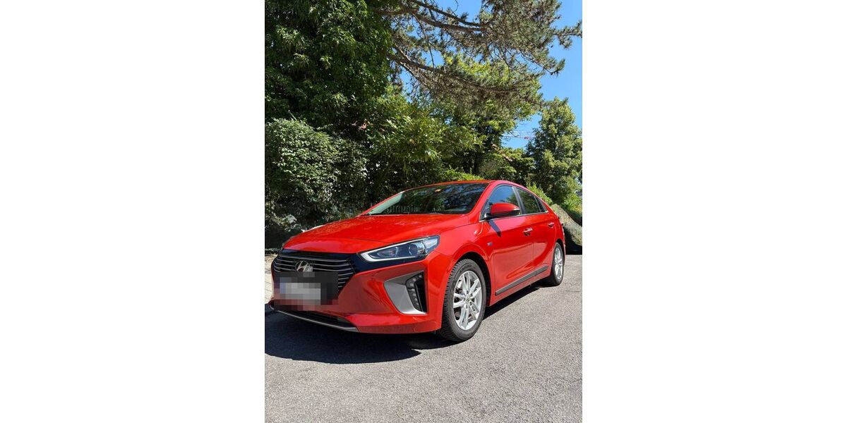Hyundai IONIQ 105.000 km 11.900 &euro; München 81377