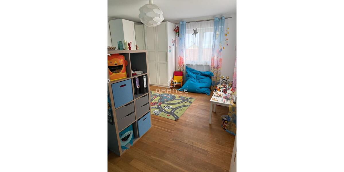 Einfamilienhaus Langquaid - 8 Zimmer, 260 m&sup2;, 2.000&euro; | Angebot:23861895