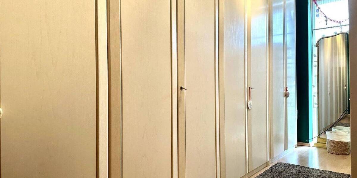 Einziehen und wohlfühlen! - 2 Familienhaus inkl. Garage - gesuchte Wohnlage 6 zimmer