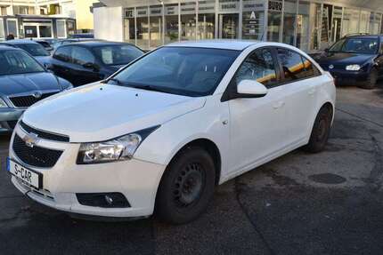 Chevrolet Cruze 135.000 km 2.900 &euro; München 81243