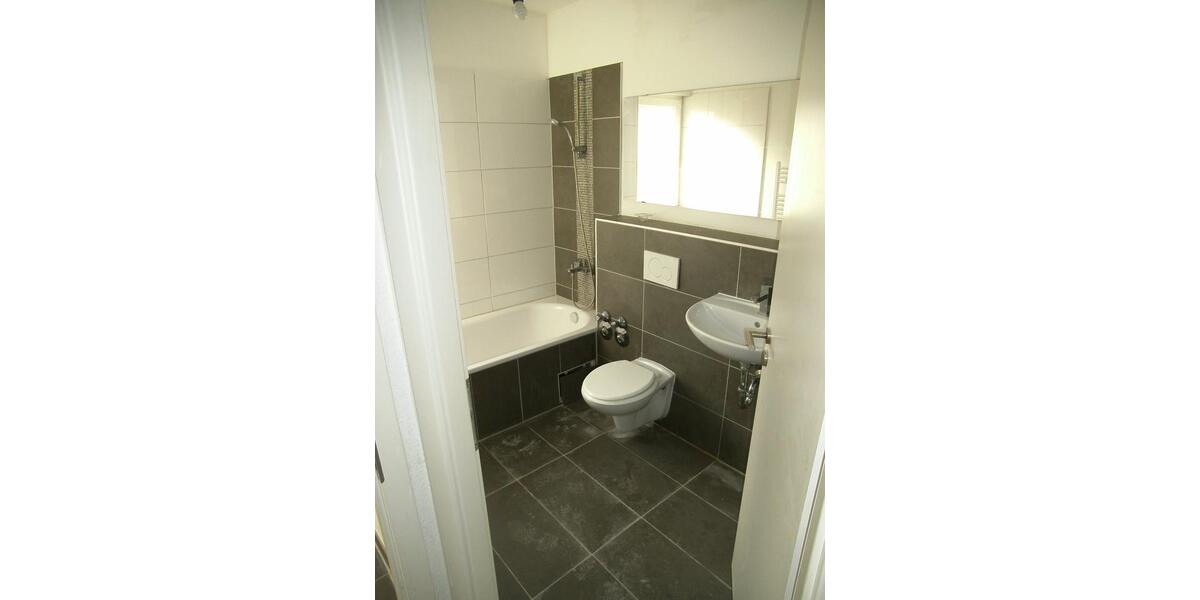 Einfamilienhaus Velbert - 3 Zimmer, 80 m&sup2;, 798&euro; | Angebot:26326072