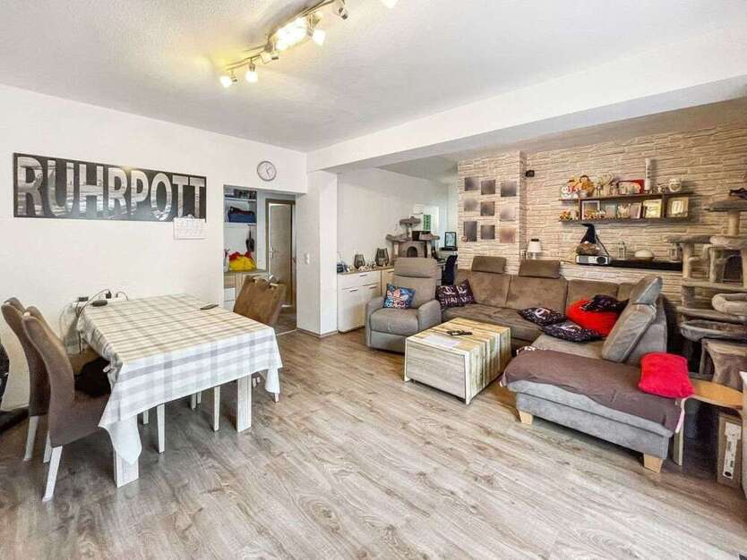 Wohnung zum Kaufen in Essen 150.000 € 84.18 m²