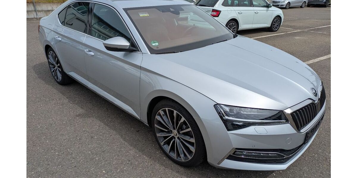 Skoda Superb 58.000 km 27.900 &euro; Friedrichshafen 88046