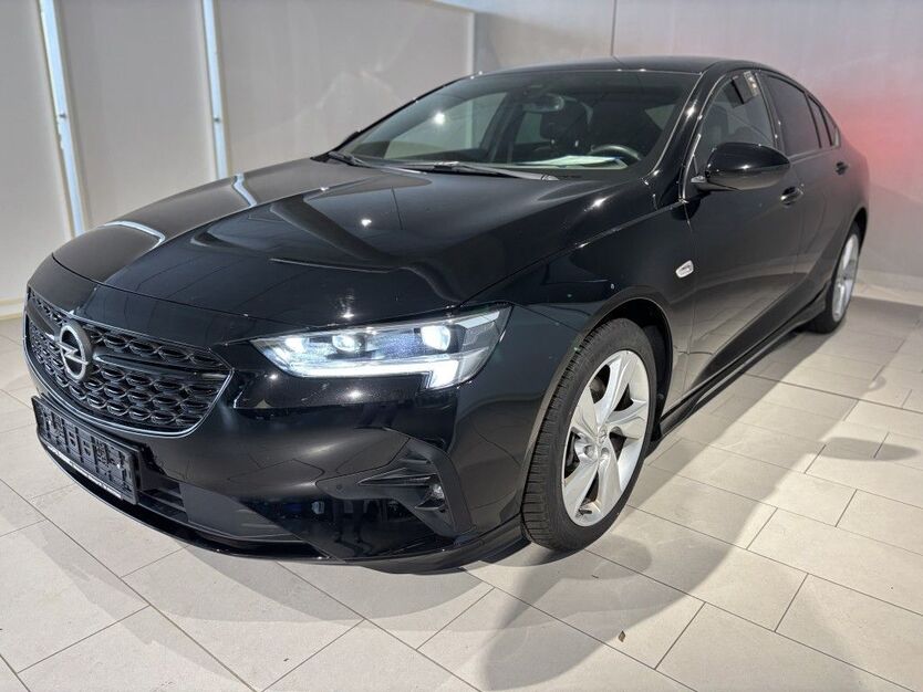 Opel Insignia 53.134 km 21.490 € Wilhelmshaven 26389
