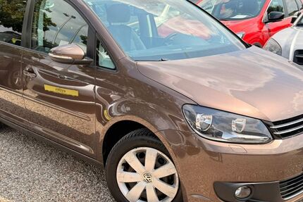 VW Touran 163.258 km 6.490 &euro; Berlin 13089