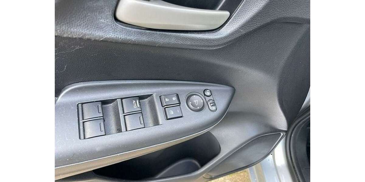 Honda Jazz 149.125 km 7.890 &euro; Zeesen (Königs Wusterhausen) 15711