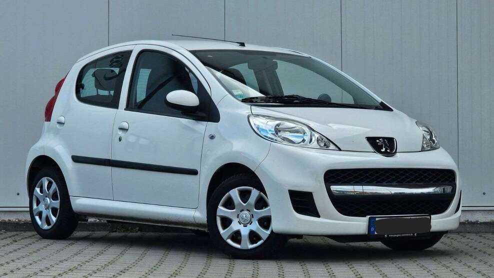 Peugeot 107 104.000 km 4.480 € Friedrichsdorf 61381