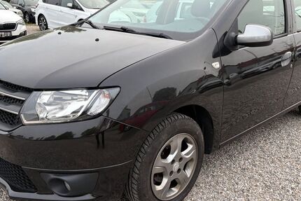 Dacia Sandero 137.000 km 4.250 &euro; Puchheim 82178