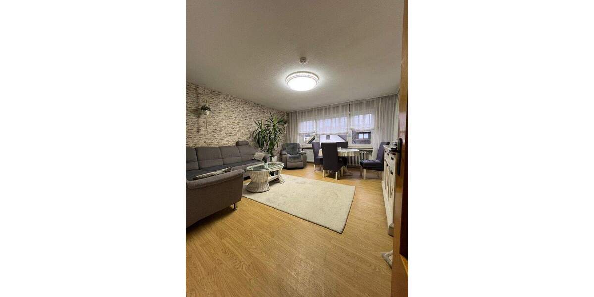 Etagenwohnung Gummersbach / Strombach Strombach - 3 Zimmer, 71 m&sup2;, 129.000&euro; | Angebot:25896357