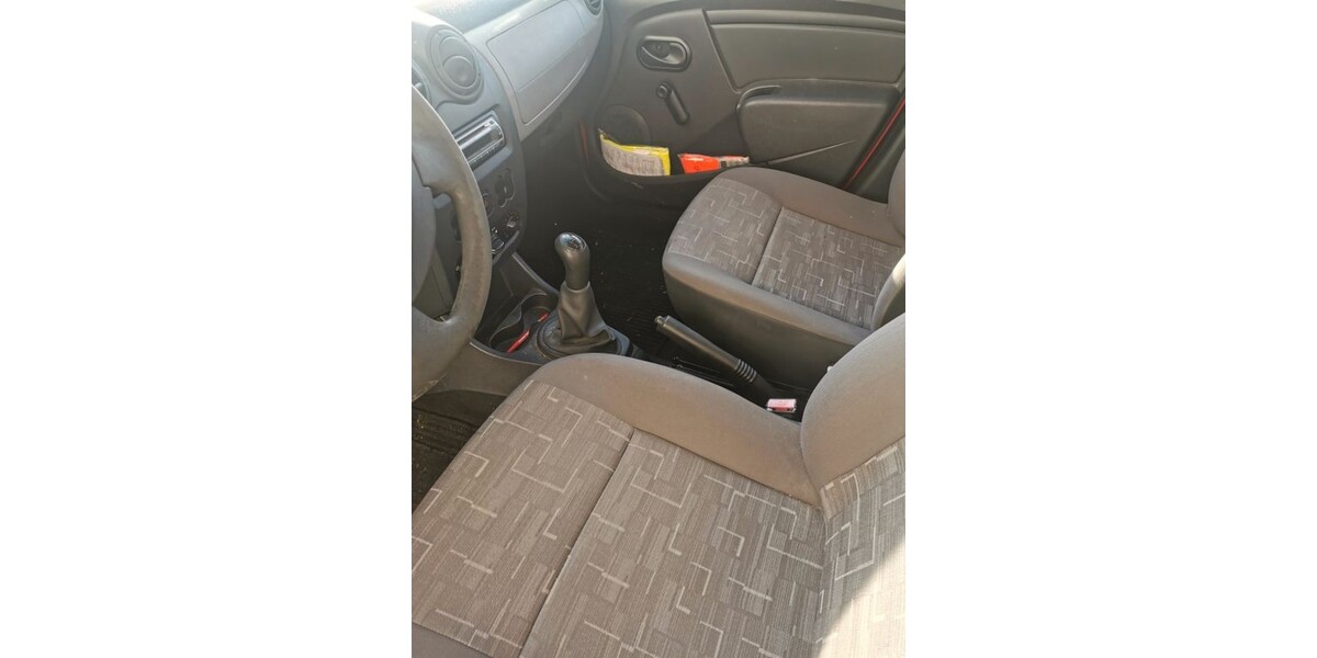 Dacia Sandero 123.400 km 1.190 &euro; Backnang 71522