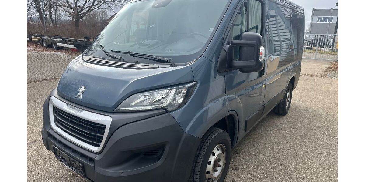 Peugeot Boxer 130.000 km 9.900 &euro; München 81243