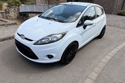 Ford Fiesta 132.200 km 4.690 &euro; Euskirchen 53879
