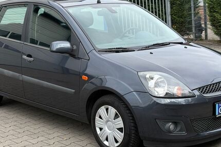 Ford Fiesta 104.000 km 2.990 &euro; Oer-Erkenschwick 45739