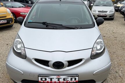 Toyota Aygo (X) 151.000 km 2.790 &euro; Singen 78224