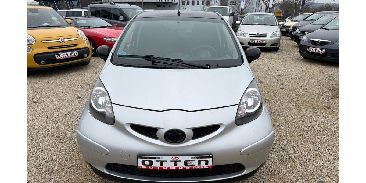 Toyota Aygo (X) 151.000 km 2.790 &euro; Singen 78224